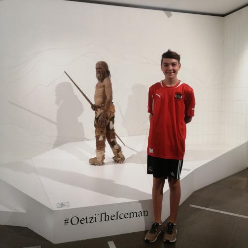 Darstellungen im Ötzi-Museum